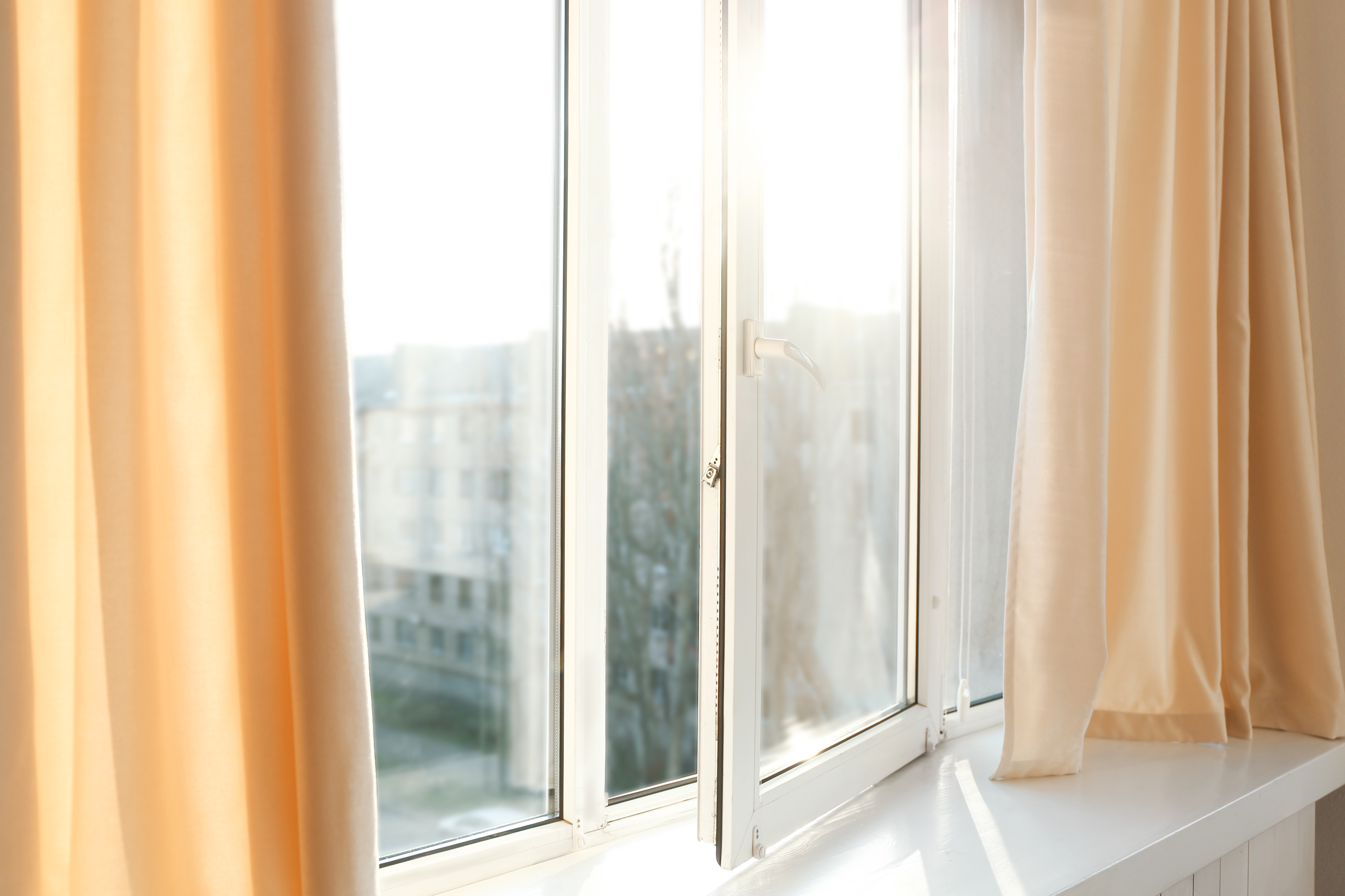 Kondenswasser an Fenstern: ade schwitzendes Glas